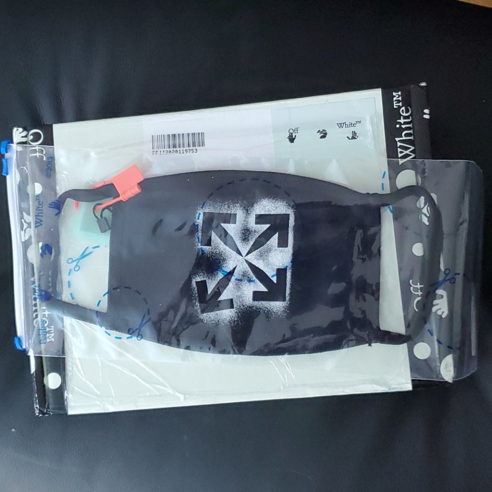 Off-white face mask